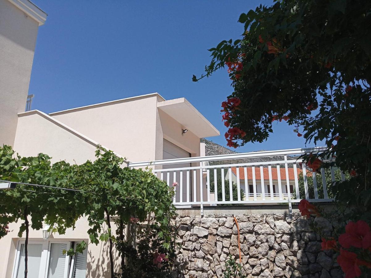Marina Apartment