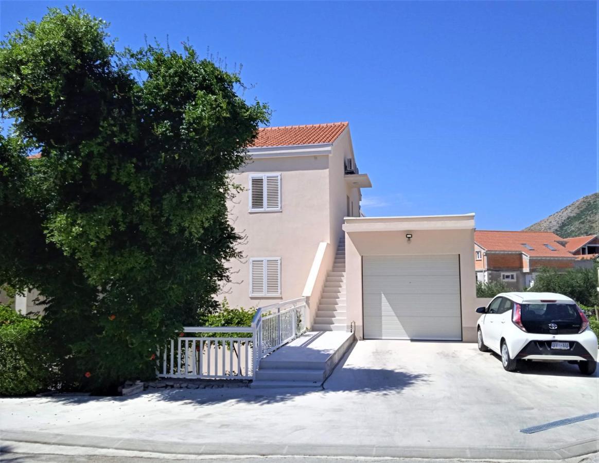 Marina Apartment